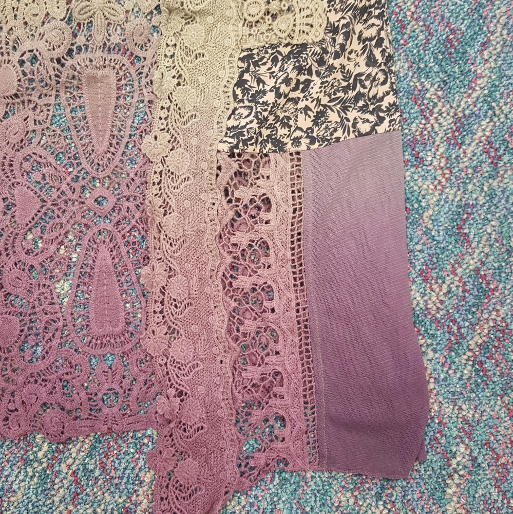 Gimmicks by BKE Tank Top - Picture 2 of 3